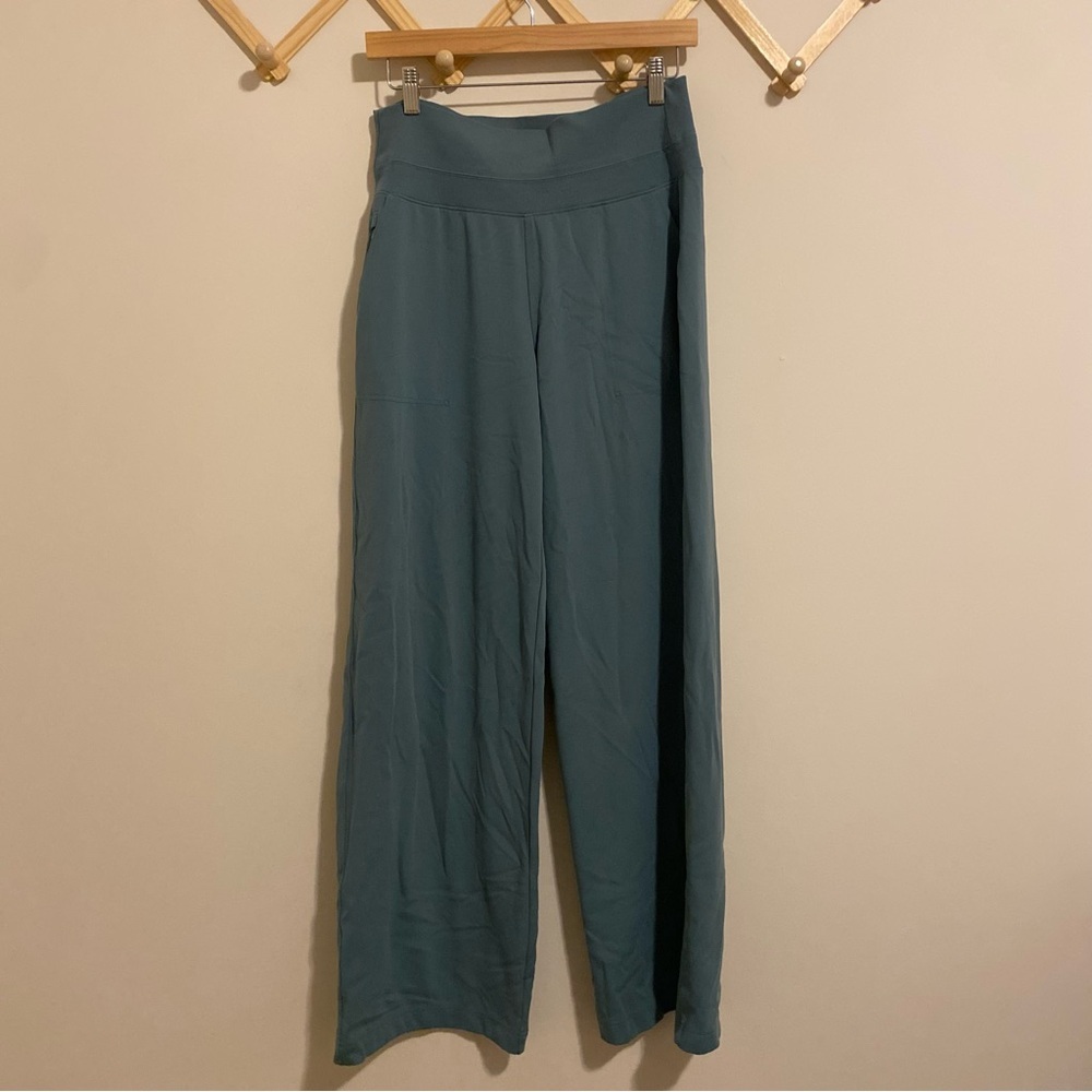 Athleta Teal Wide Leg Workout Pants size Medium